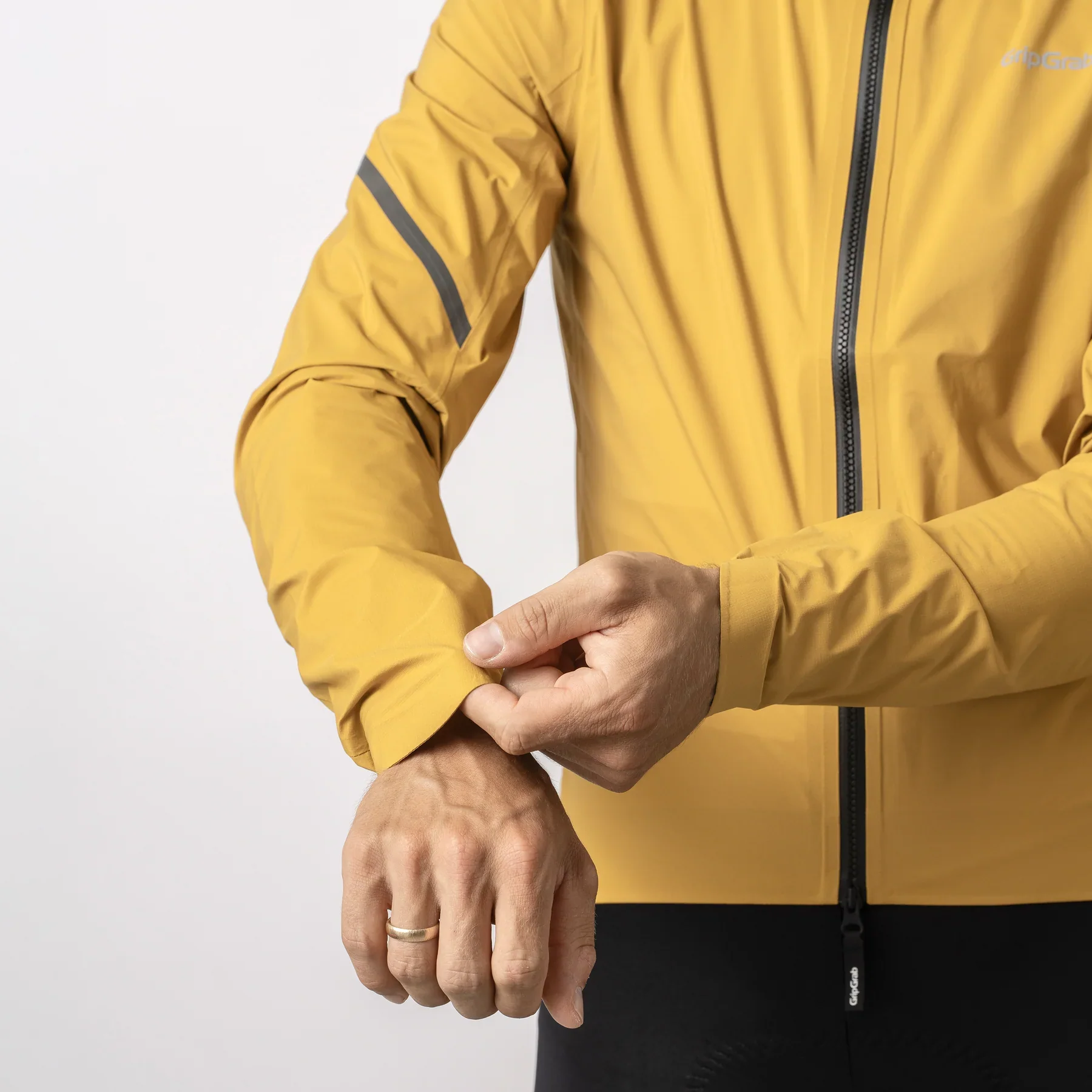 GripGrab PACR Waterproof Lightweight Jacket - Image 2