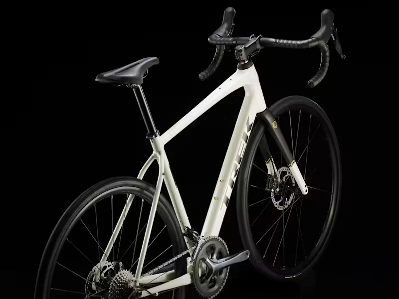 Trek Domane AL 4 Gen 4 - 2026 - Image 4
