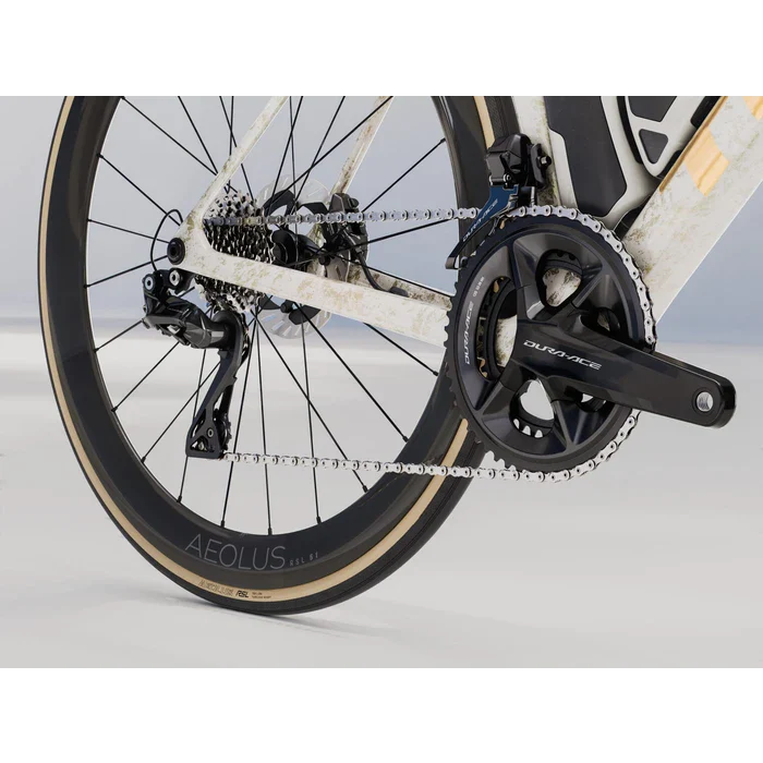 Trek Madone SLR 9 Gen 8 - Image 2